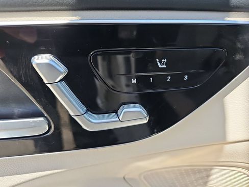 Used 2023 Mercedes-Benz C 300 Sedan image 18