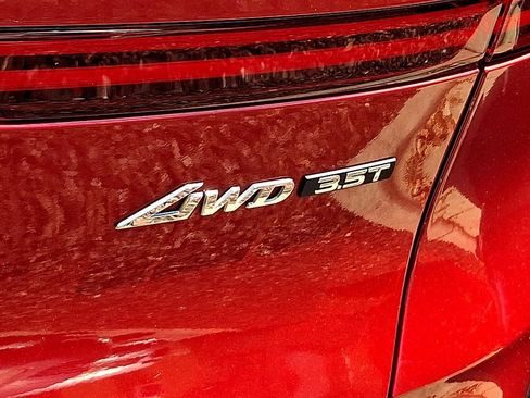 Used 2022 Genesis GV70 3.5T Sport AWD/4WD image 9