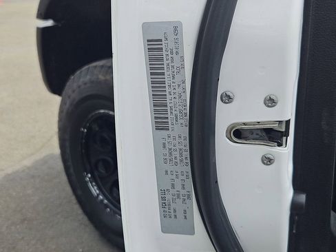 Used 2020 RAM 2500 Laramie w/ Night Edition image 28