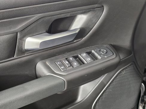 New 2026 RAM 1500 Express AWD/4WD image 21