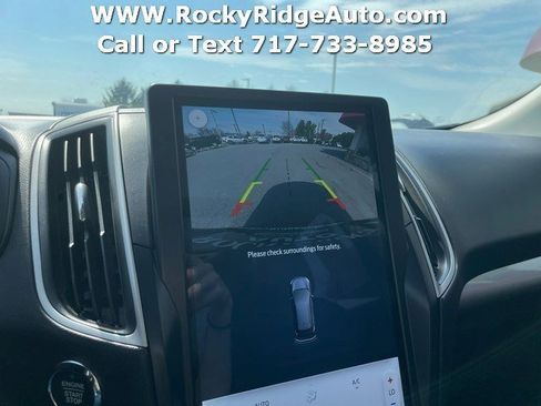 Used 2023 Ford Edge SEL w/ Convenience Package image 16