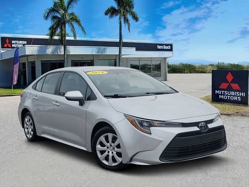 Used 2024 Toyota Corolla LE image 1