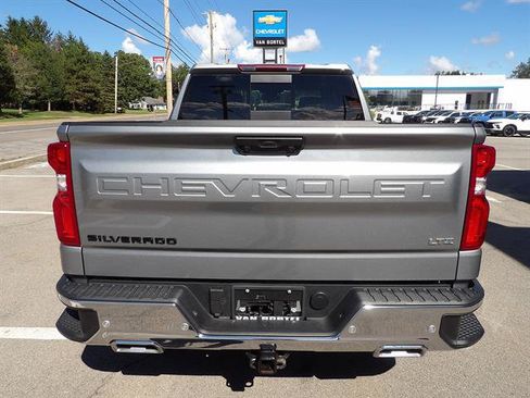 Used 2025 Chevrolet Silverado 1500 LTZ w/ LTZ Premium Package AWD/4WD image 4