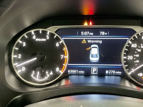 Used 2024 Nissan Altima 2.5 SV image 12