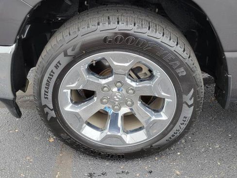 Used 2020 RAM 1500 Big Horn AWD/4WD image 5