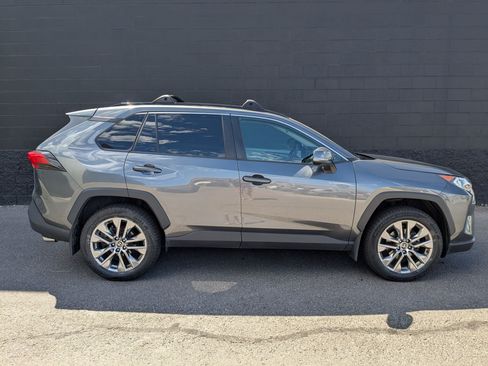 Used 2021 Toyota RAV4 XLE Premium AWD/4WD image 2