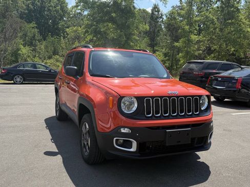 Used 2017 Jeep Renegade Sport w/ Power & Air Group AWD/4WD image 1