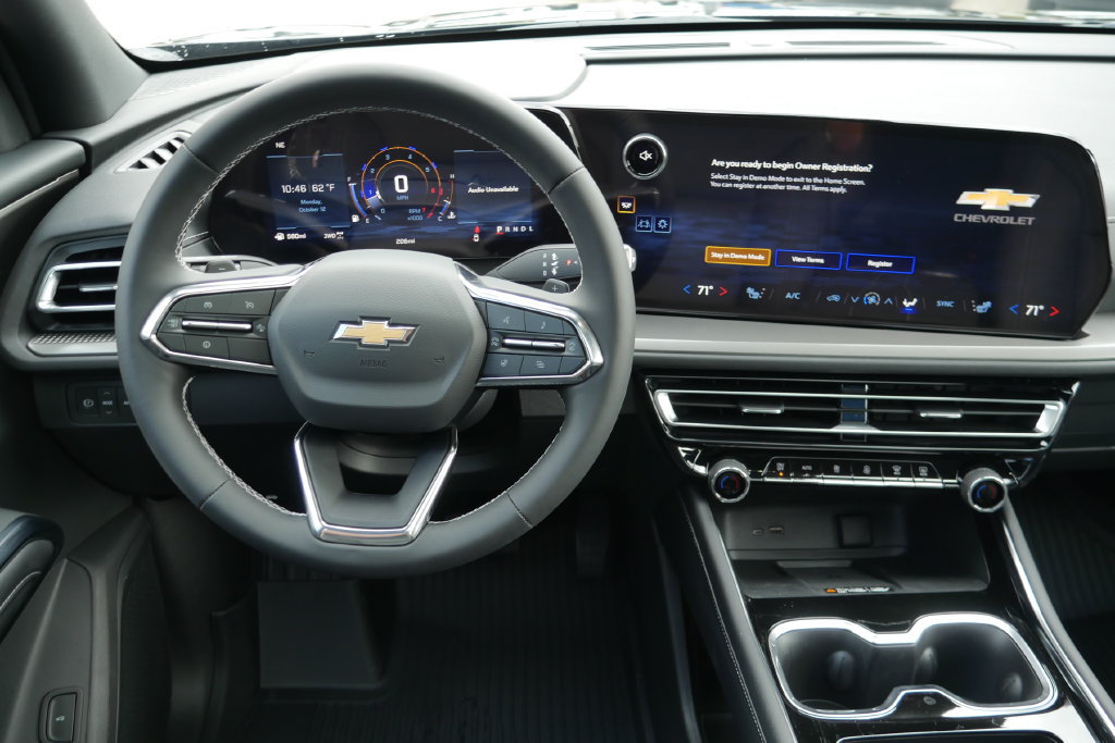 New 2027 Chevrolet Traverse LT AWD/4WD image 17