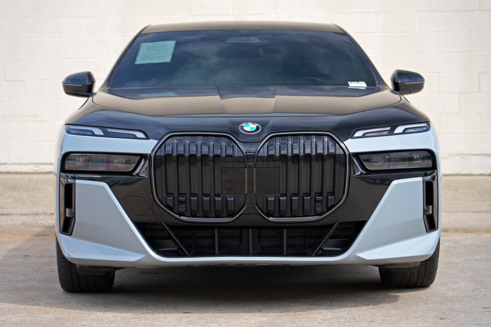 Used 2025 BMW 740i RWD image 7