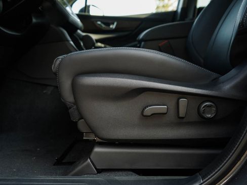 New 2025 Subaru Ascent Touring w/ Popular Package #2 image 19