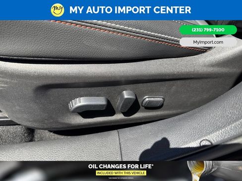 Used 2024 Nissan Altima 2.5 SR w/ SR Premium Package AWD/4WD image 12