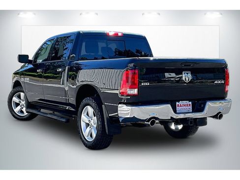 Used 2015 RAM 1500 Classic SLT w/ SLT Plus D←cor Group AWD/4WD image 12