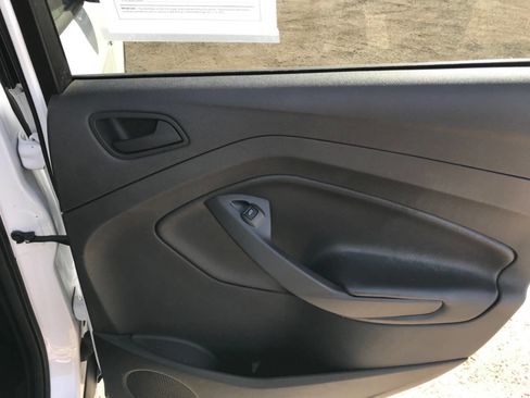 Used 2019 Ford Escape S image 18