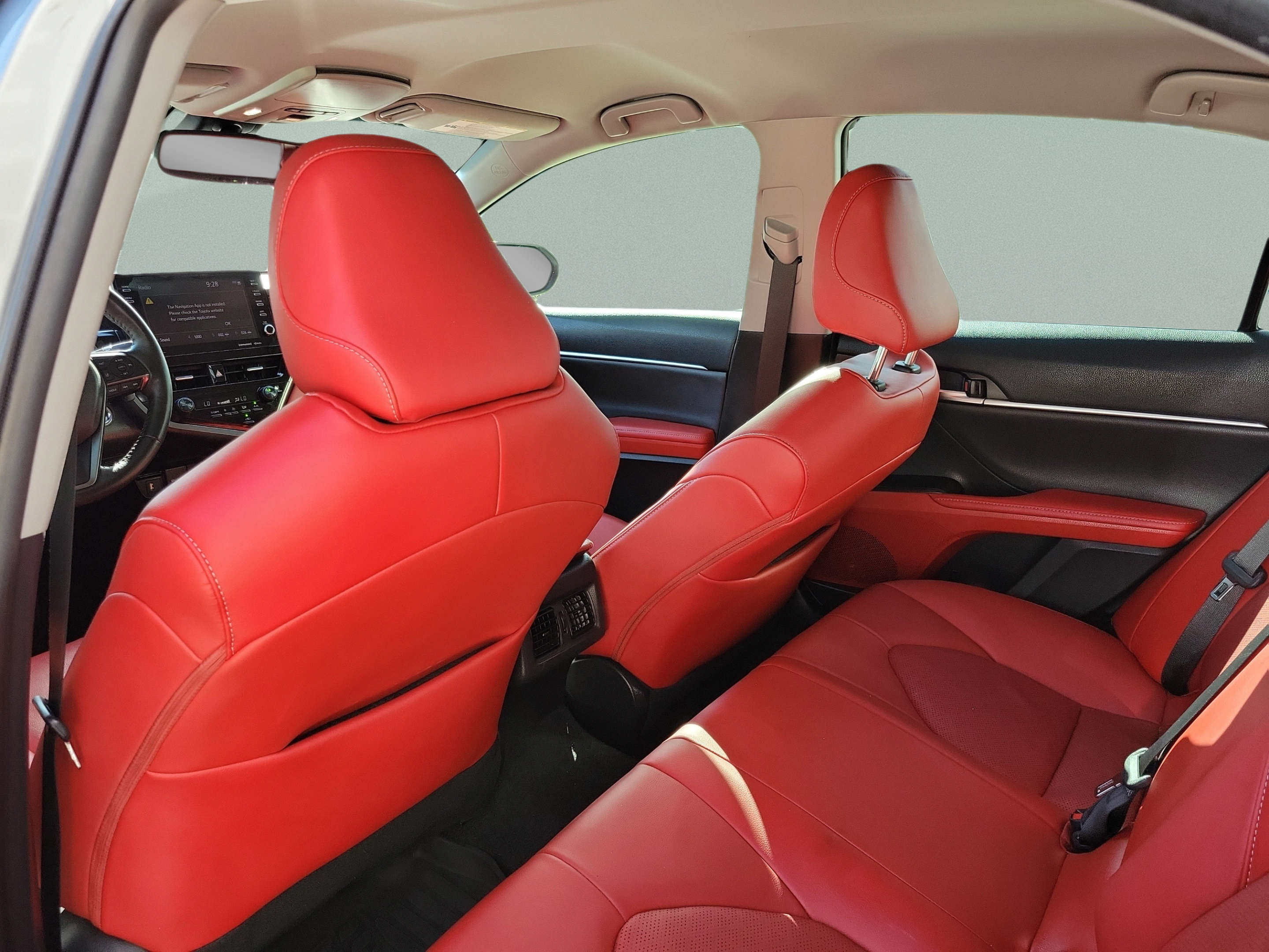Used 2022 Toyota Camry XSE FWD image 19