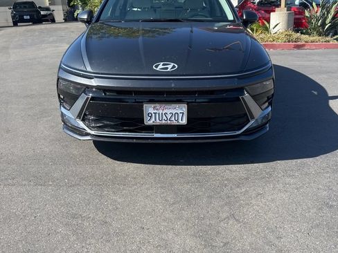 Used 2025 Hyundai Sonata SEL FWD image 2