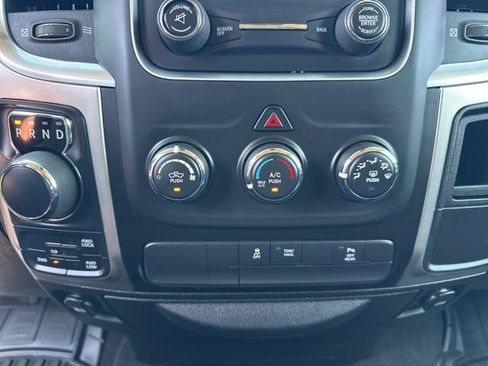 Used 2019 RAM 1500 Classic Warlock image 17