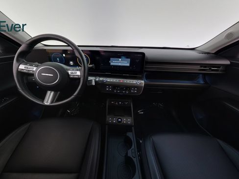 Used 2024 Hyundai Kona Limited FWD image 26