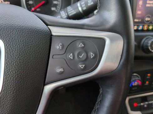 Used 2024 GMC Terrain SLT w/ Tech Package FWD image 25