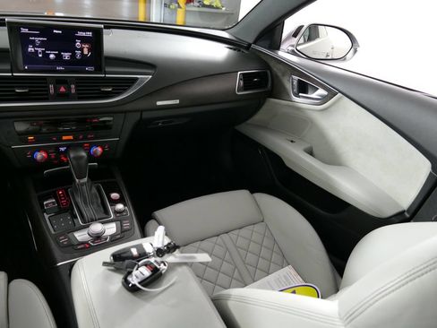 Used 2017 Audi S7 Prestige w/ S7 Sport Package AWD/4WD image 28