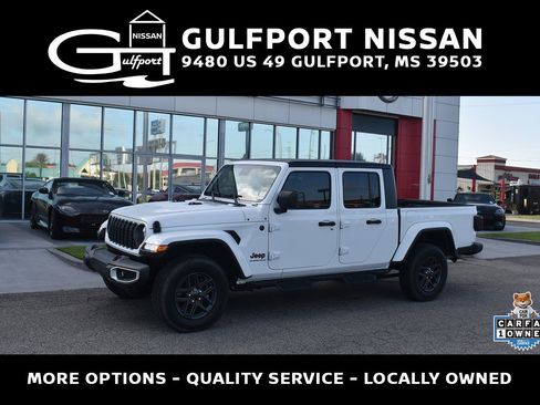 Used 2024 Jeep Gladiator Sport AWD/4WD image 1