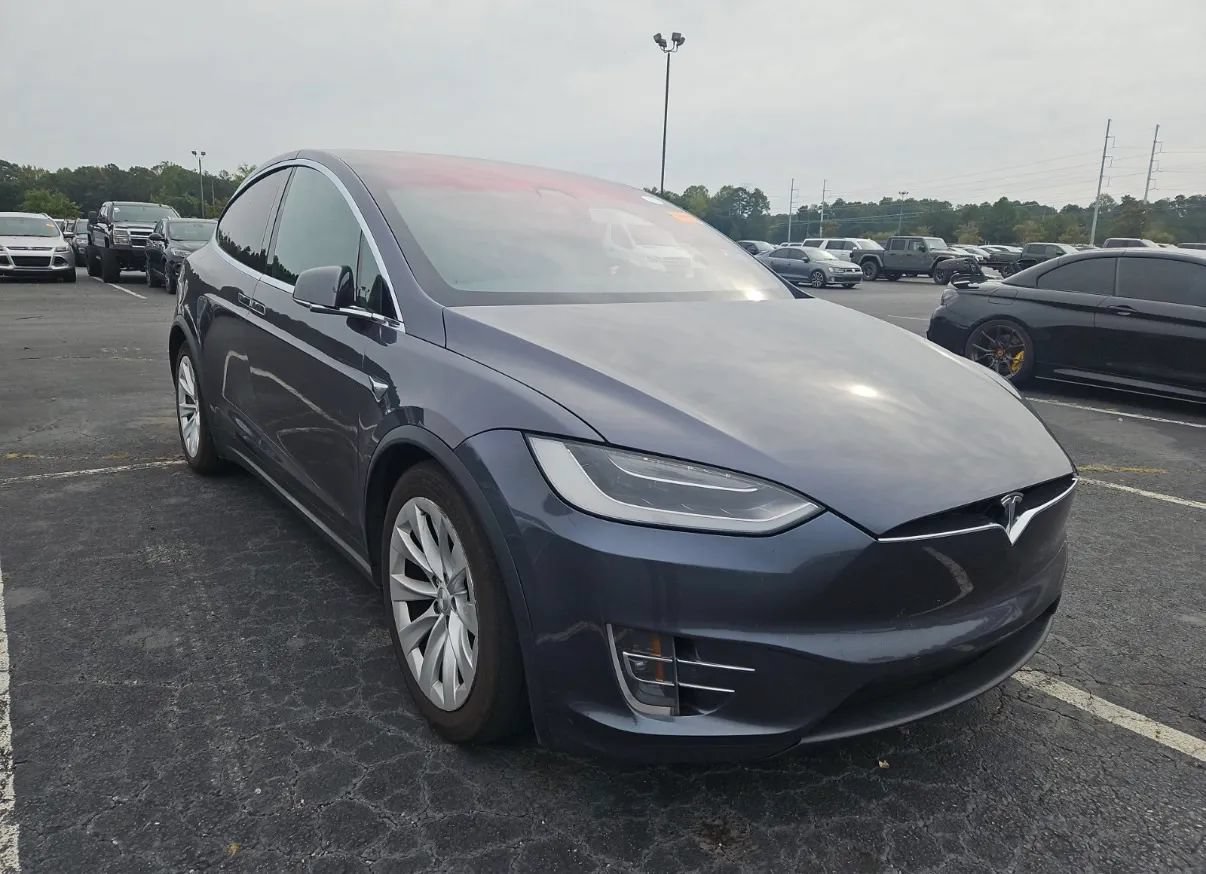 Used 2018 Tesla Model X 100D AWD/4WD image 6