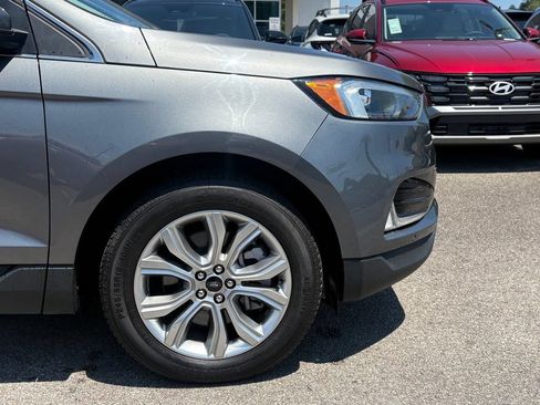 Used 2023 Ford Edge Titanium AWD/4WD image 16