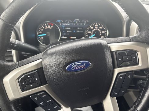 Used 2020 Ford F150 Lariat image 15