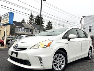 Used 2013 Toyota Prius V Five video 1