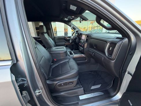 Used 2020 Chevrolet Silverado 1500 High Country image 33