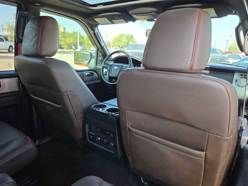 Used 2016 Ford Expedition King Ranch RWD image 16