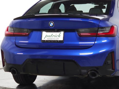 Used 2023 BMW 330i xDrive Sedan w/ M Sport Package AWD/4WD image 9