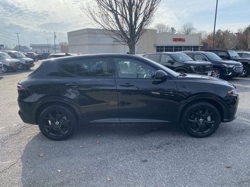 Used 2024 Dodge Hornet R/T Plus w/ Tech Pack Plus w/o Parking image 9