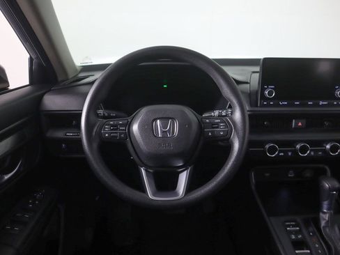 Used 2025 Honda CR-V LX image 34
