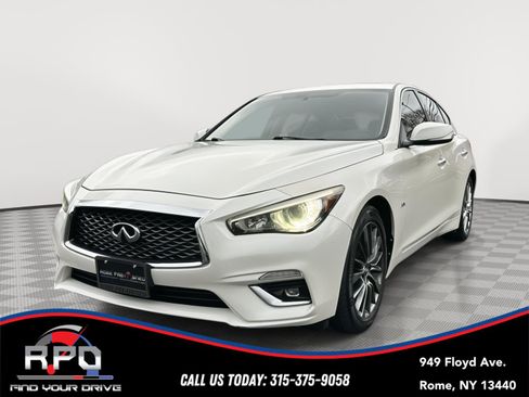 Used 2018 INFINITI Q50 Luxe image 1