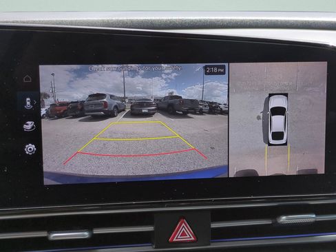 Certified 2024 Hyundai Elantra Limited image 18