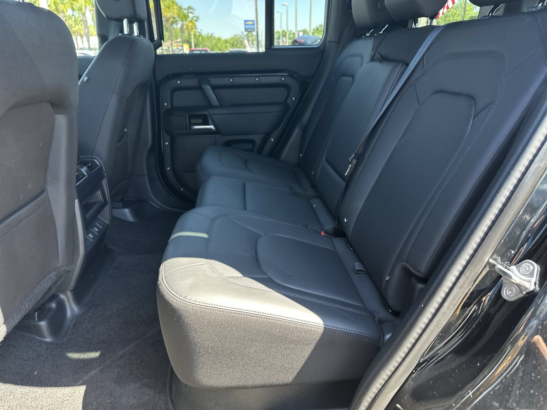 Used 2025 Land Rover Defender 110 S AWD/4WD image 19