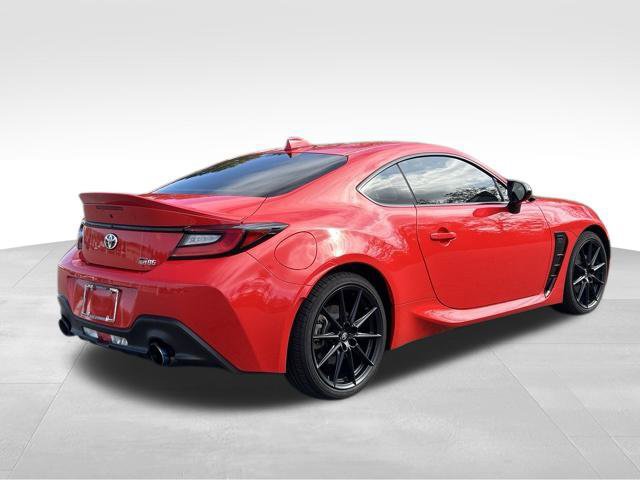 Used 2023 Toyota GR86 Premium RWD image 5