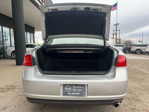 Used 2011 Buick Lucerne CXL w/ Driver Confidence Package image 8