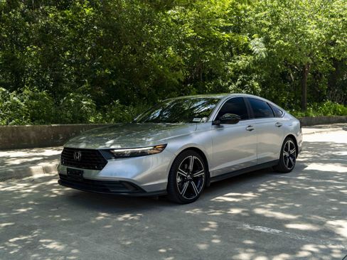 Used 2024 Honda Accord Sport image 5