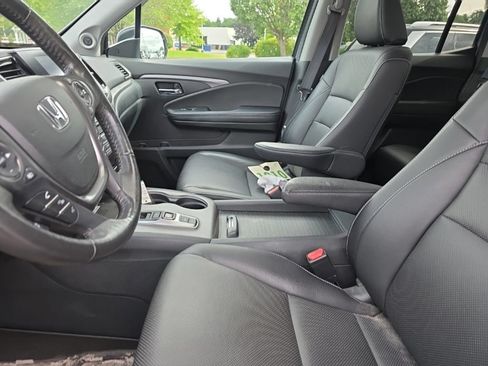 Used 2023 Honda Ridgeline RTL-E image 23