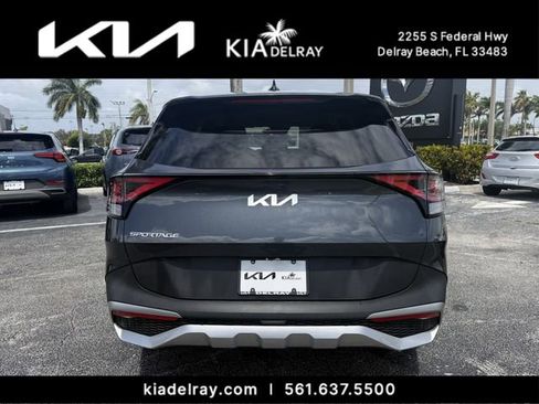 Used 2023 Kia Sportage LX FWD image 4