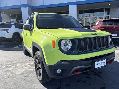 Used 2018 Jeep Renegade Trailhawk image 7