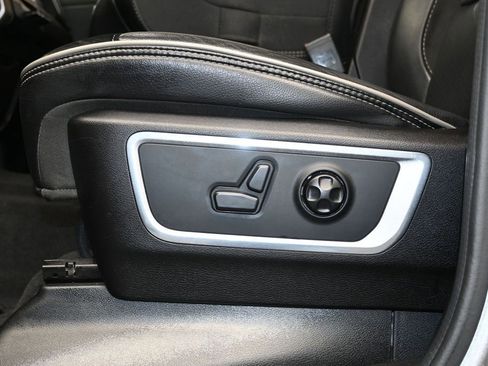 Used 2019 RAM 1500 Laramie AWD/4WD image 20