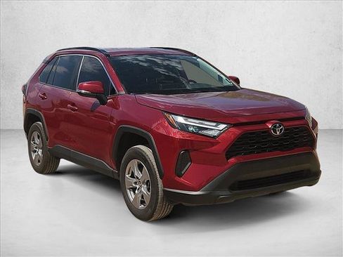 Used 2025 Toyota RAV4 XLE FWD image 3