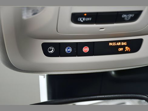 Used 2022 Buick Envision Preferred FWD image 35