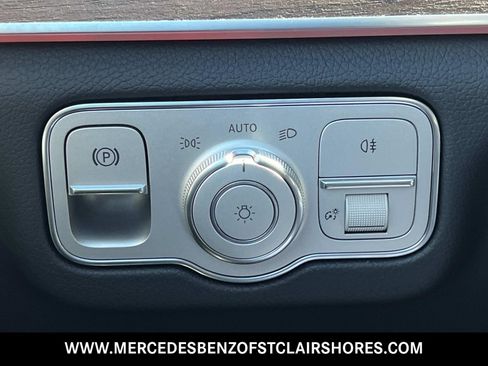 Used 2026 Mercedes-Benz GLS 450 4MATIC image 33