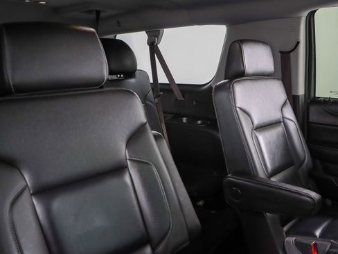 Used 2018 Chevrolet Suburban LT w/ Texas Edition Package image 33