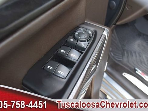 Used 2022 Chevrolet Silverado 1500 LTZ AWD/4WD image 17
