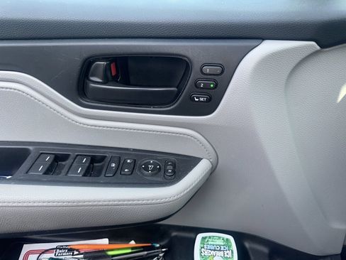 Used 2019 Honda Odyssey EX-L image 4