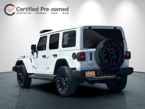 Used 2025 Jeep Wrangler Unlimited Sahara AWD/4WD image 6
